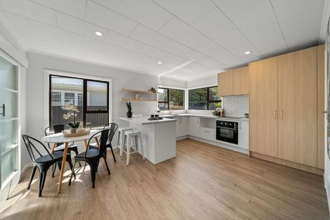 Photo of property in 32 Donnelley Drive, Wainuiomata, Lower Hutt, 5014