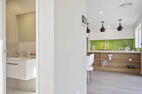 Photo of property in 538a Glenfield Road, Glenfield, Auckland, 0629