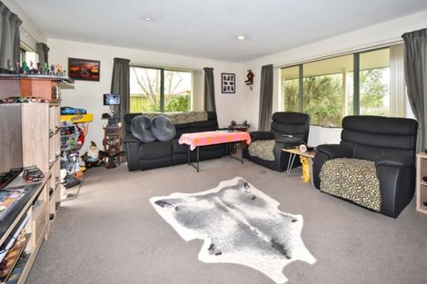 Photo of property in 65 Orlando Crescent, Waimairi Beach, Christchurch, 8083