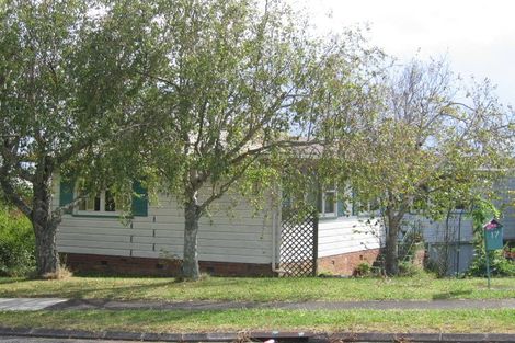 Photo of property in 17 Carole Crescent, Pakuranga, Auckland, 2010