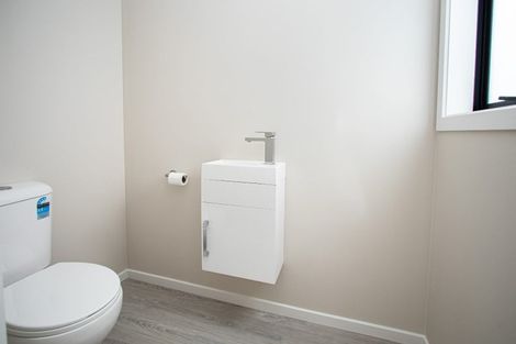 Photo of property in 2/1 Splitt Avenue, Glenview, Hamilton, 3206