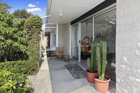 Photo of property in 1/16 Oakfield Street, Burnside, Christchurch, 8053