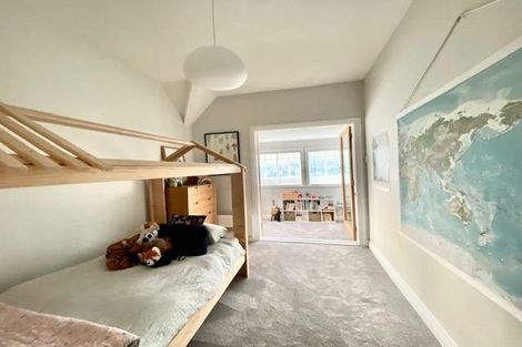 Photo of property in 46a The Crescent, Roseneath, Wellington, 6011