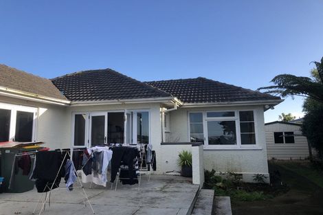 Photo of property in 9 Mission Street, Moturoa, New Plymouth, 4310