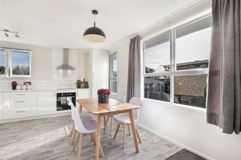 Photo of property in 5 Sutton Avenue, Mangere East, Auckland, 2024