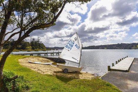 Photo of property in 19 Martin Road, Matakana, Warkworth, 0985