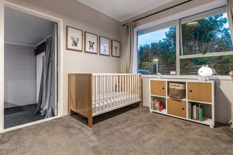 Photo of property in 2/13 Zita Maria Drive, Massey, Auckland, 0614