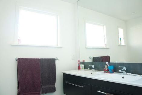 Photo of property in 17b Bradshaw Terrace, Riccarton, Christchurch, 8011