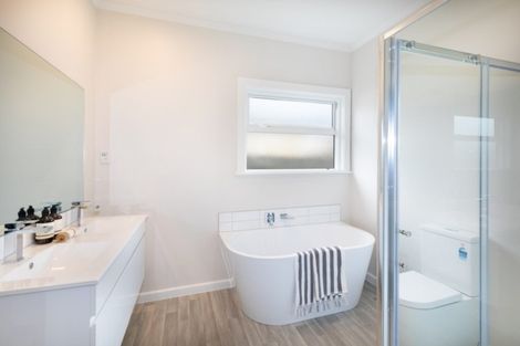 Photo of property in 115 Paparoa Street, Papanui, Christchurch, 8053