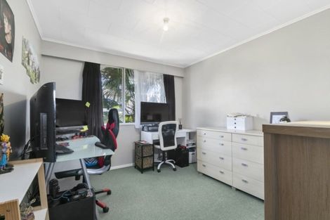 Photo of property in 18b Reese Jones Grove, Maungaraki, Lower Hutt, 5010