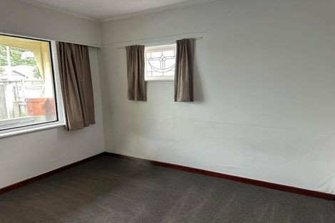 Photo of property in 82 Kauri Street, Miramar, Wellington, 6022