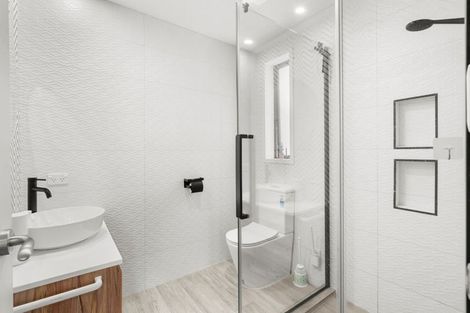 Photo of property in 17 Sovereign Gardens, Halswell, Christchurch, 8025