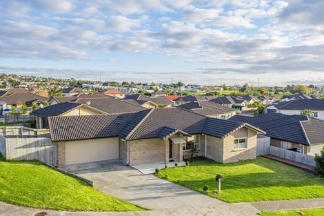 Photo of property in 7 John Broad Place, Flat Bush, Auckland, 2019
