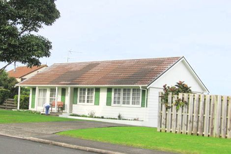 Photo of property in 9 Amorino Drive, Red Beach, 0932