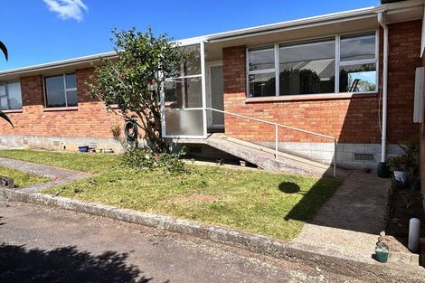 Photo of property in 256c Courtenay Street, Strandon, New Plymouth, 4312