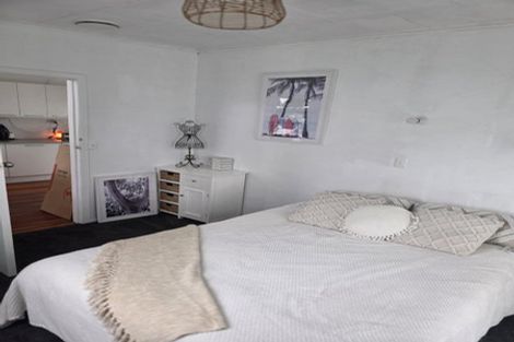 Photo of property in 1b Farnworth Avenue, Holdens Bay, Rotorua, 3010