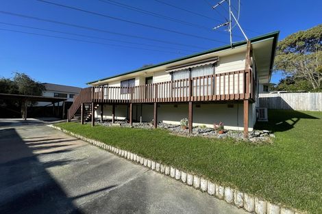 Photo of property in 8 Santiago Crescent, Unsworth Heights, Auckland, 0632