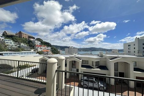Photo of property in 5/22 Oriental Terrace, Oriental Bay, Wellington, 6011