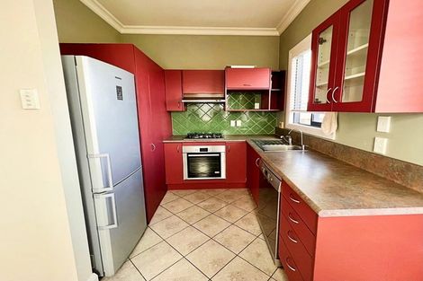 Photo of property in 30 Argentine Avenue, Miramar, Wellington, 6022