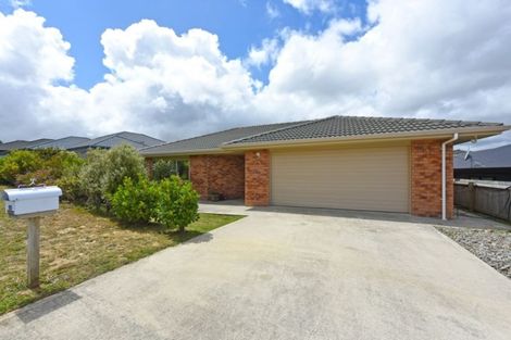 Photo of property in 103 Kirton Drive, Riverstone Terraces, Upper Hutt, 5018