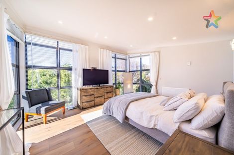 Photo of property in 22 Mount Marua Drive, Timberlea, Upper Hutt, 5018