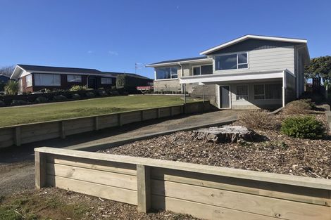 Photo of property in 13 Oturi Road, Waverley, 4510