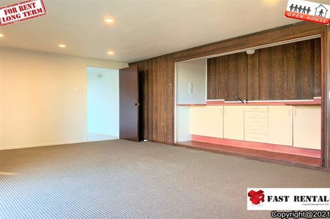 Photo of property in 18 Sumich Place, West Harbour, Auckland, 0618