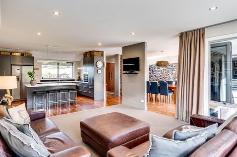 Photo of property in 139 Kent Terrace, Taradale, Napier, 4112