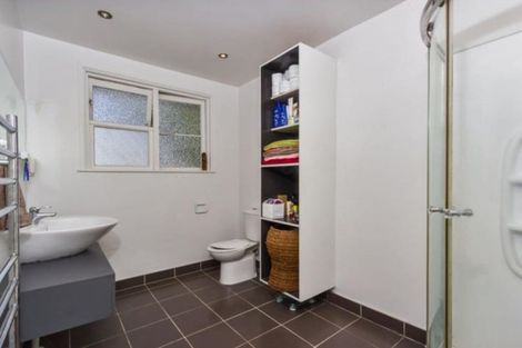 Photo of property in 114 Astley Avenue, New Lynn, Auckland, 0600