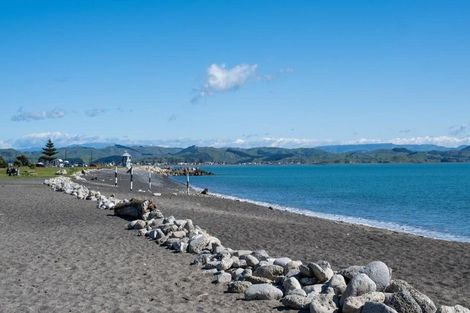 Photo of property in 69 The Esplanade, Westshore, Napier, 4110