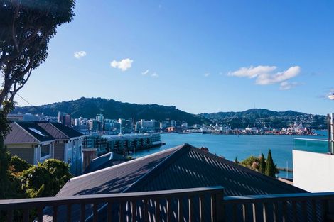 Photo of property in 15 Mcfarlane Street, Mount Victoria, Wellington, 6011