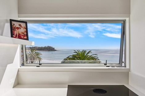 Photo of property in Seaview Apartments, 13/64 Milford Road, Milford, Auckland, 0620