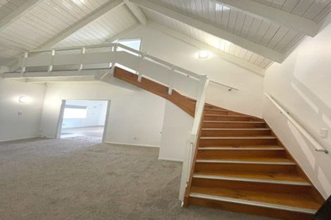 Photo of property in 77 Spence Road, Henderson, Auckland, 0612