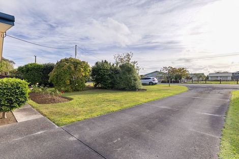 Photo of property in 10 Avon Street, Rongotea, 4476