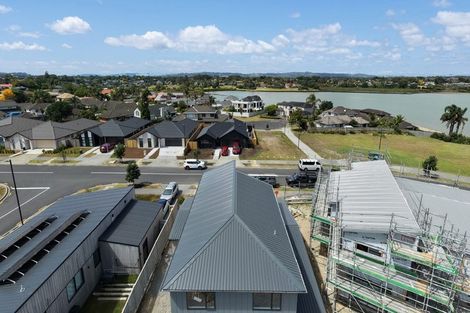 Photo of property in 93 Waituarua Drive, Takanini, Auckland, 2112