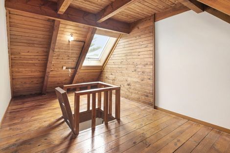 Photo of property in 70b Majoribanks Street, Mount Victoria, Wellington, 6011