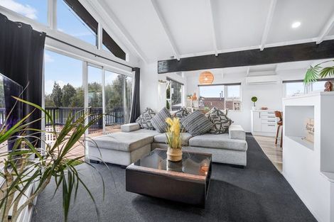 Photo of property in 16 Shelley Jane Place, Dinsdale, Hamilton, 3204