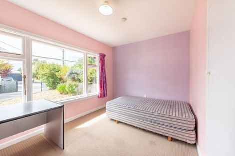 Photo of property in 9 Kyeburn Place, Avonhead, Christchurch, 8042