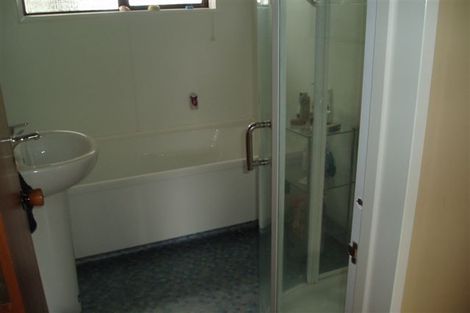 Photo of property in 9b Te One Place, Redwood, Christchurch, 8051