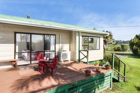 Photo of property in 20 Waipipi Wharf Road, Pollok, Waiuku, 2683
