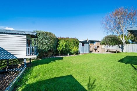 Photo of property in 21 Hepburn Road, Glendene, Auckland, 0602