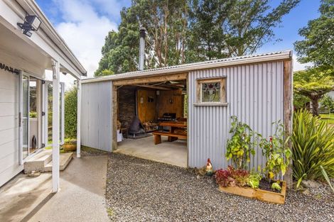 Photo of property in 33 Ratadale Road, Reikorangi, Waikanae, 5391