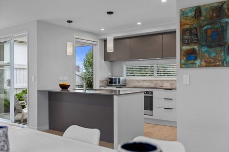 Photo of property in 24 Franks Way, Papamoa Beach, Papamoa, 3118