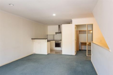 Photo of property in 19 Ballantrae Place, Thorndon, Wellington, 6011