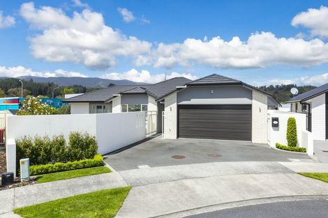 Photo of property in 11 Vernon Grove, Brown Owl, Upper Hutt, 5018