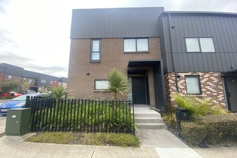 Photo of property in 15 Kotuitui Street, Manukau, Auckland, 2104