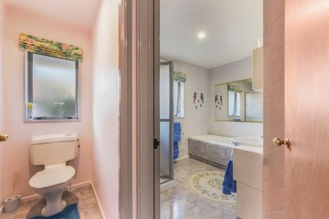 Photo of property in 19 Stead Crescent, Stoke, Nelson, 7011