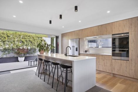 Photo of property in 4/2 Clayton Street, Saint Clair, Dunedin, 9012