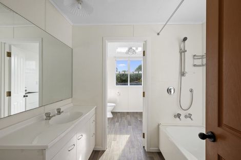 Photo of property in 18 Whakapaki Street, Urenui, 4375