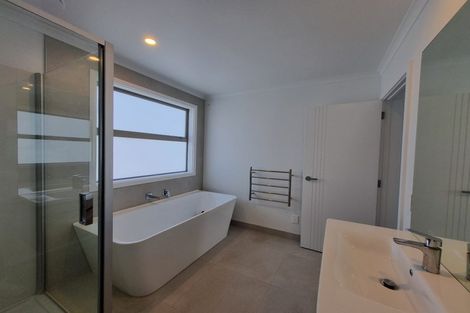 Photo of property in 27 Bill Miller Drive, Papamoa, 3118